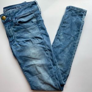 light wash American Eagle jeggings, size 2 short